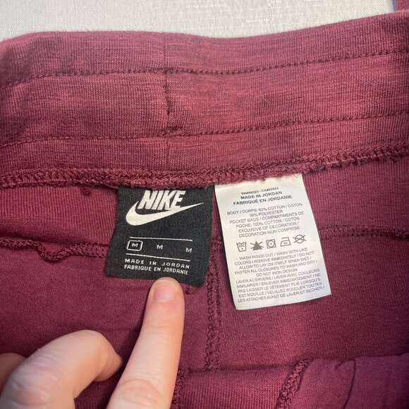 Ladies Dark Red Nike Joggers pants size medium - Picture 5 of 7